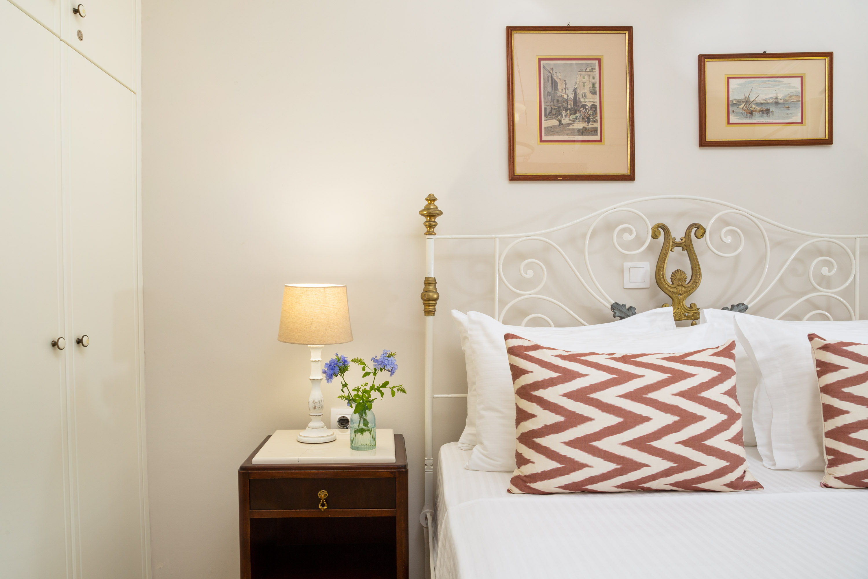 Bedroom details